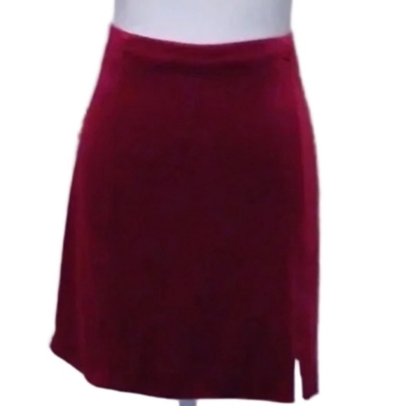 💙🐾Deep cherry velvet mini skirt with a slit - Picture 1 of 14